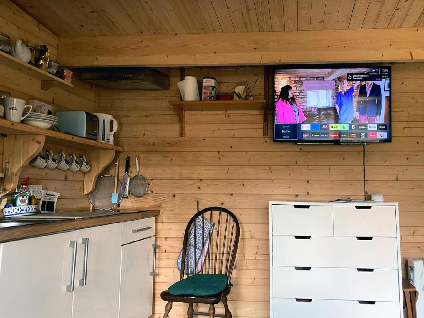 Cosy Garden Log Cabin 索尔兹伯里 外观 照片